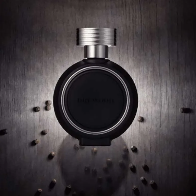 Dry Wood eau de parfum